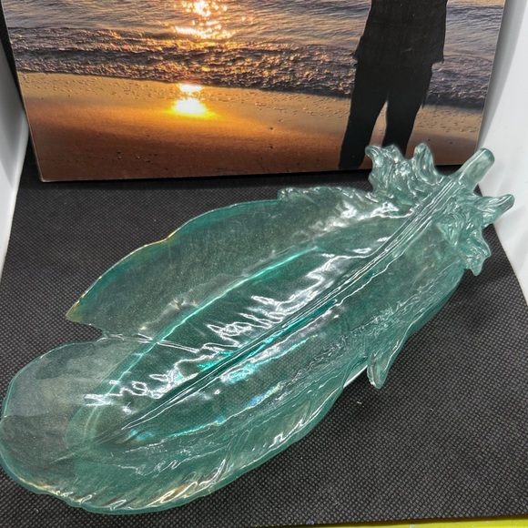 Handmade Other - Elegant Resin Leaf Art Piece